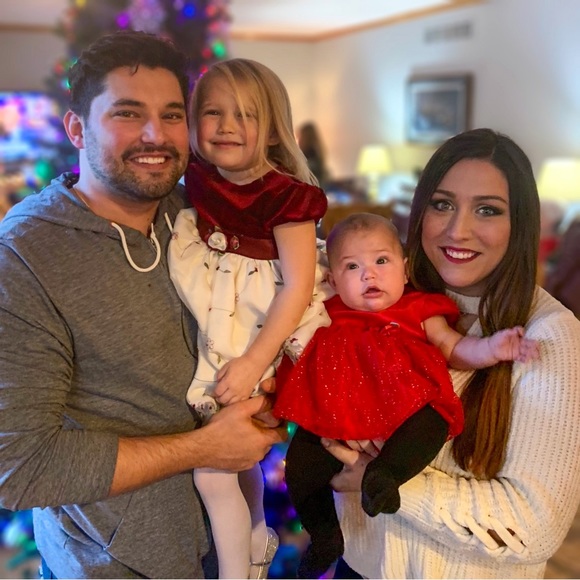 Meet your Posher, Rachel - Picture 1 of 2